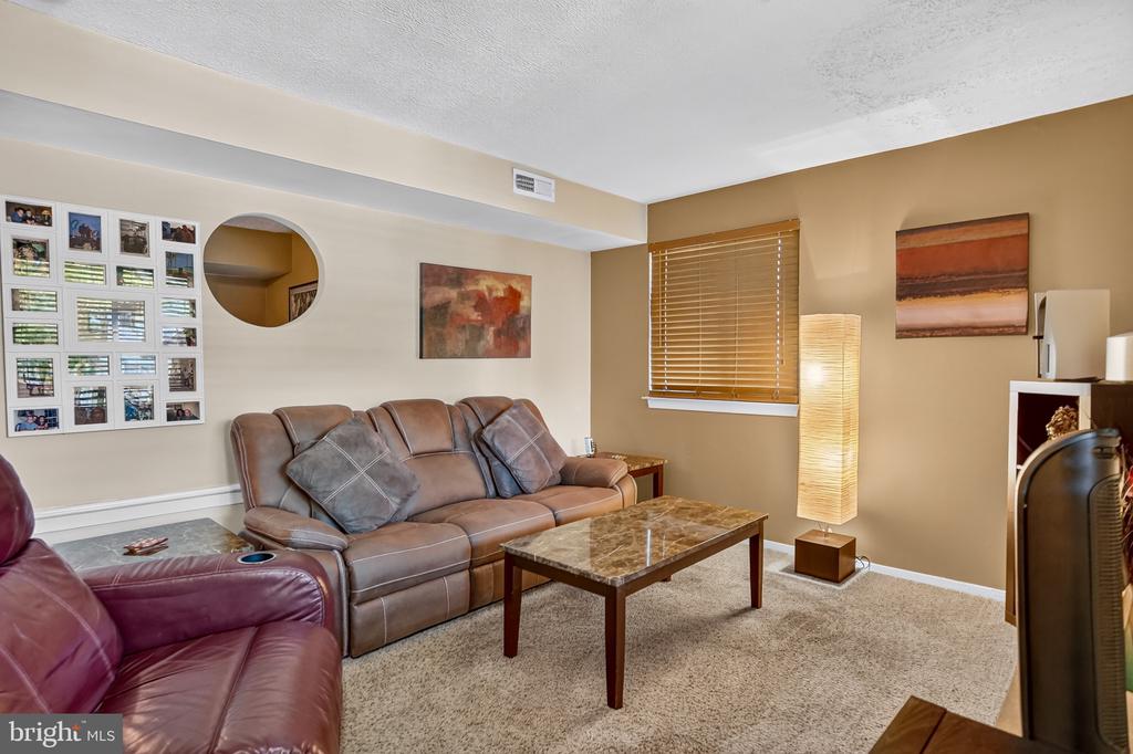 903 Berwyck Ct, -2411, United States