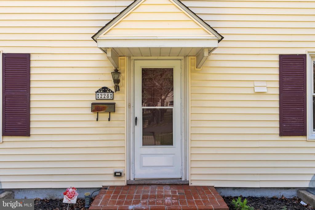 228 CHRISTIANA STREET