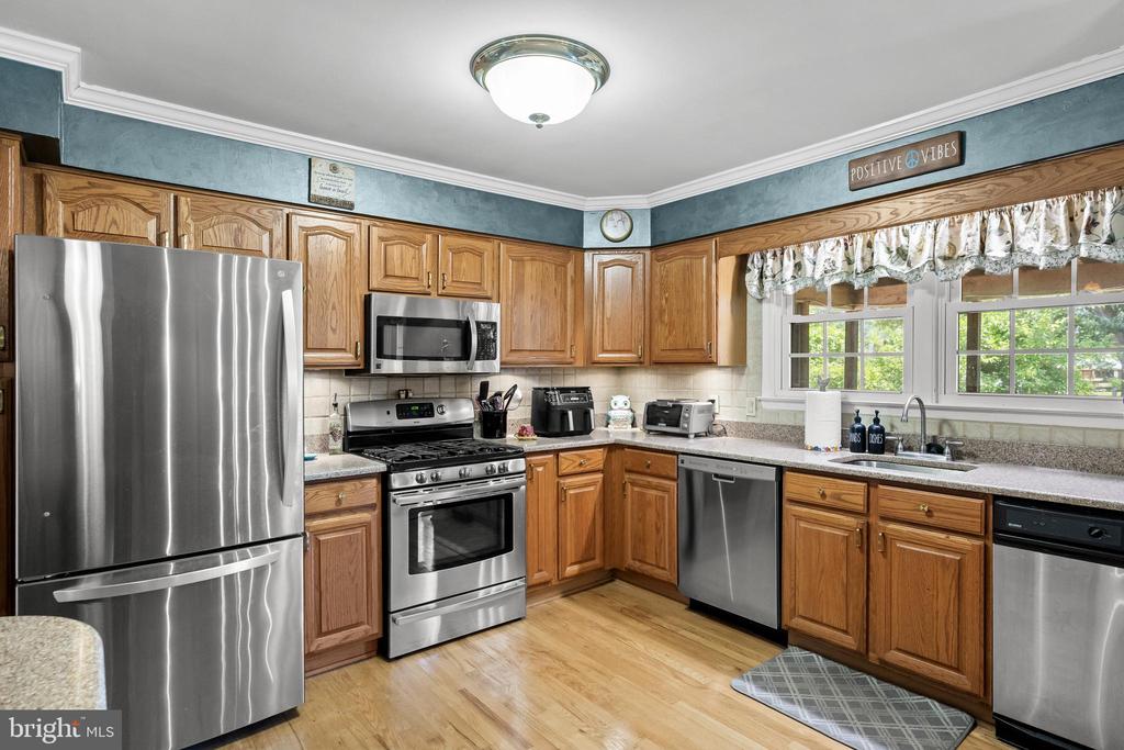 83 LINCOLN DRIVE
