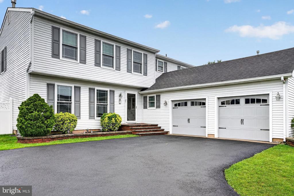 3 BERWICK LANE