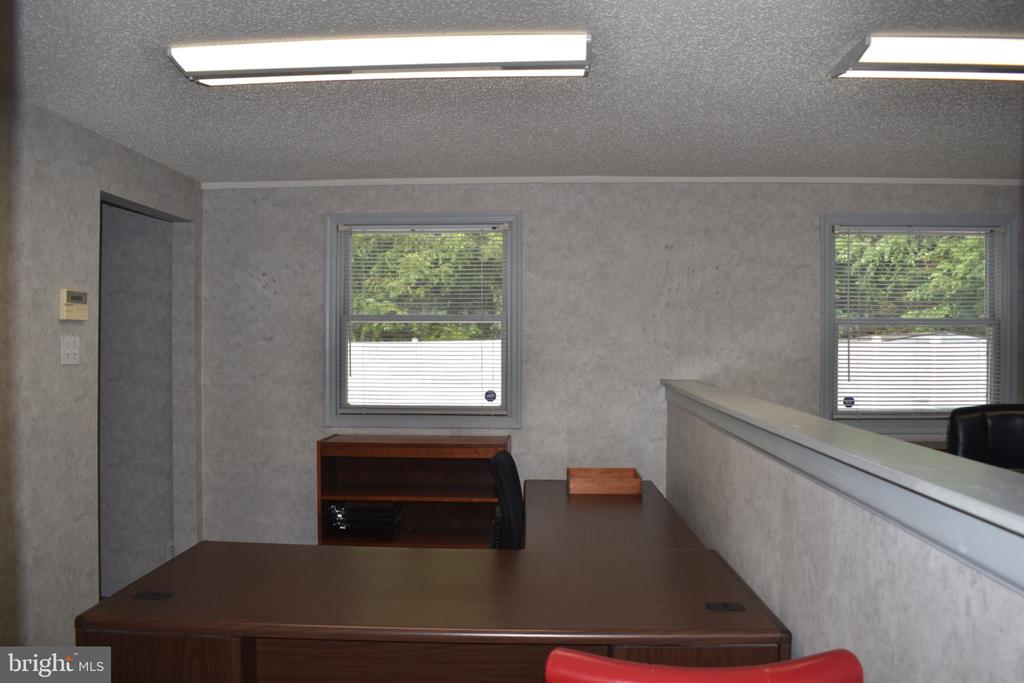 201 S BLACK HORSE PIKE