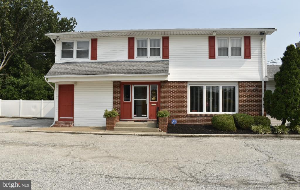 201 S BLACK HORSE PIKE