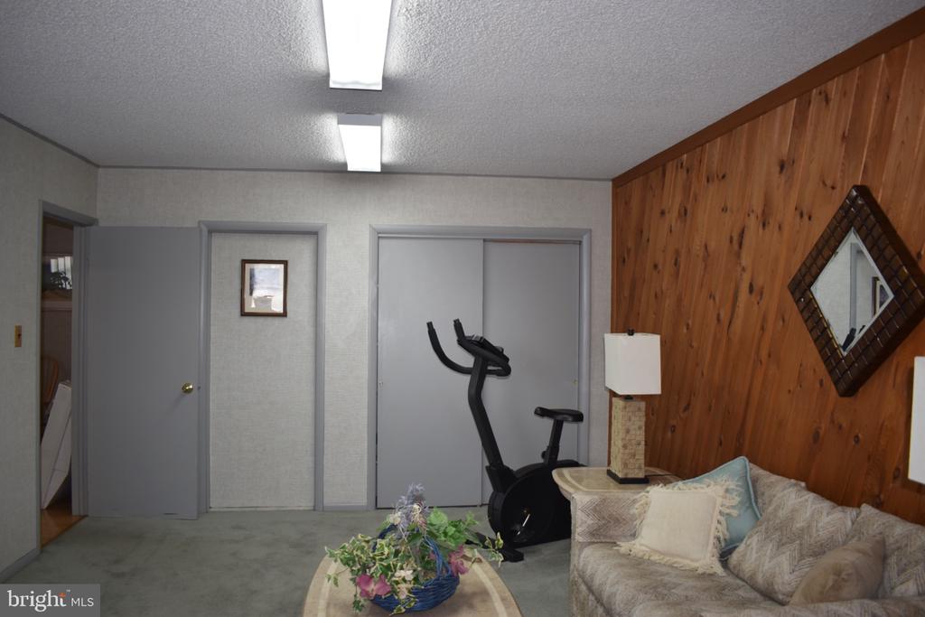 201 S BLACK HORSE PIKE