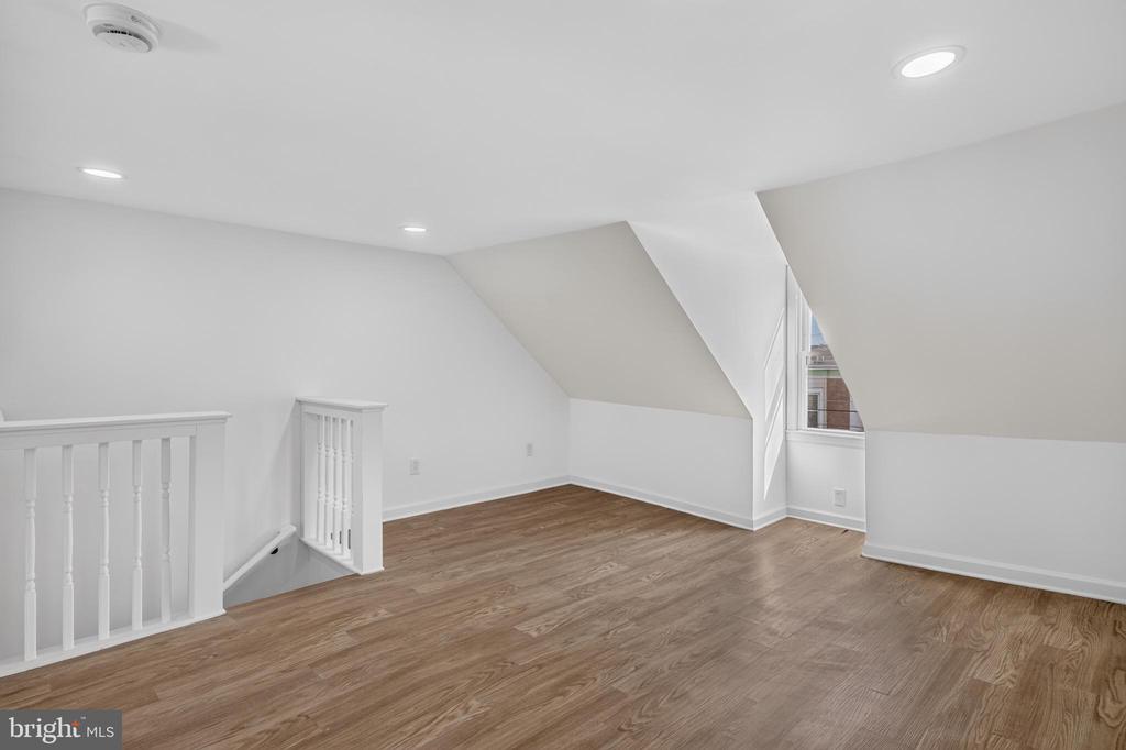 337 HUDSON STREET