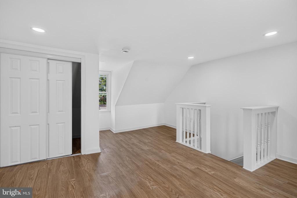 337 HUDSON STREET