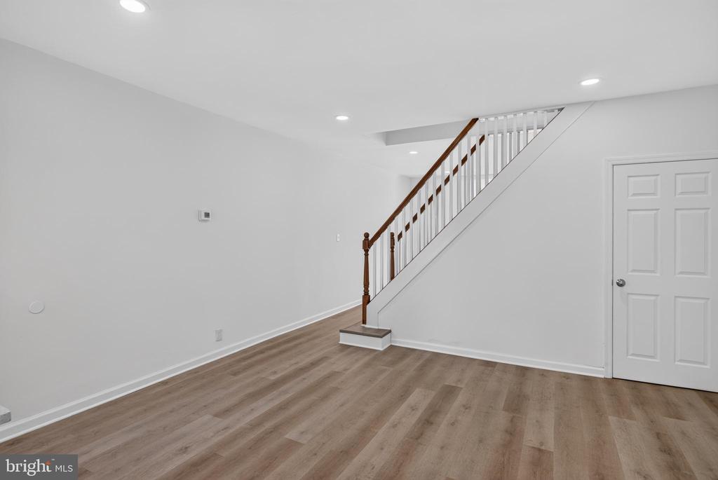 337 HUDSON STREET