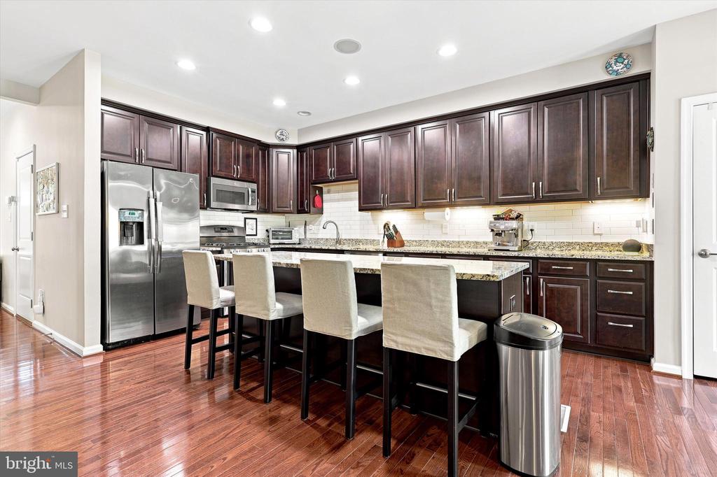 51 FRANKLIN CIRCLE