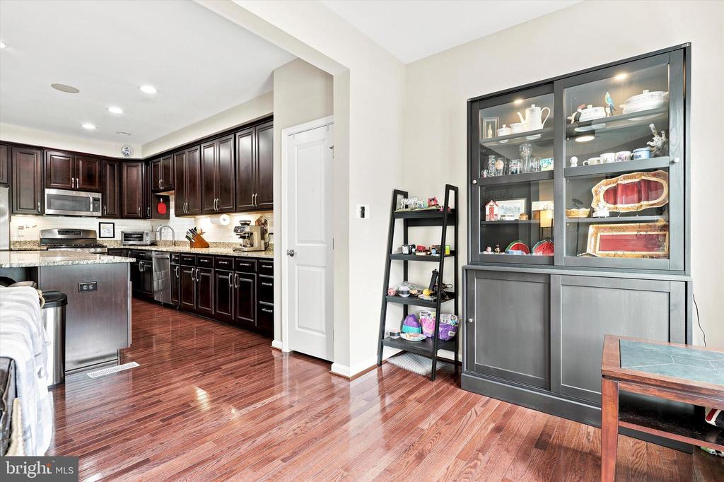 51 FRANKLIN CIRCLE
