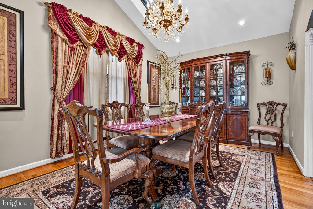 207 SANDRINGHAM ROAD