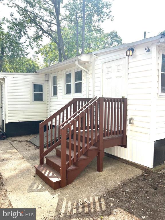 32 CLEMENTON AVENUE