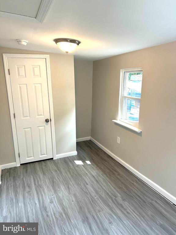 32 CLEMENTON AVENUE