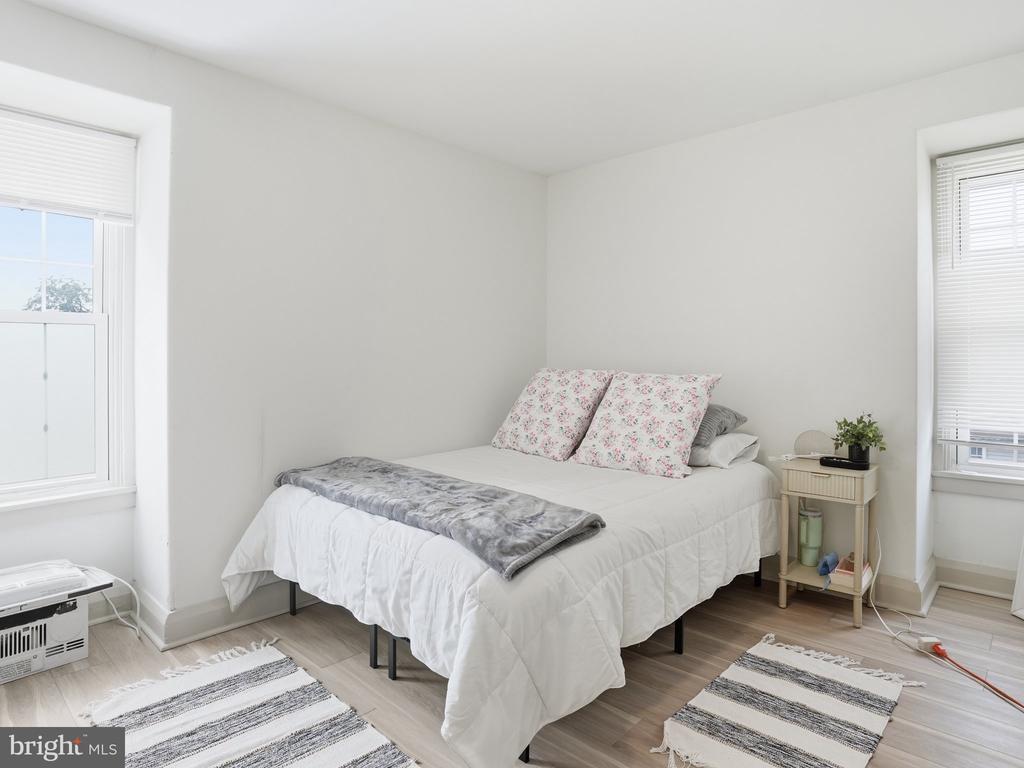 100 POTTER STREET Unit: 6