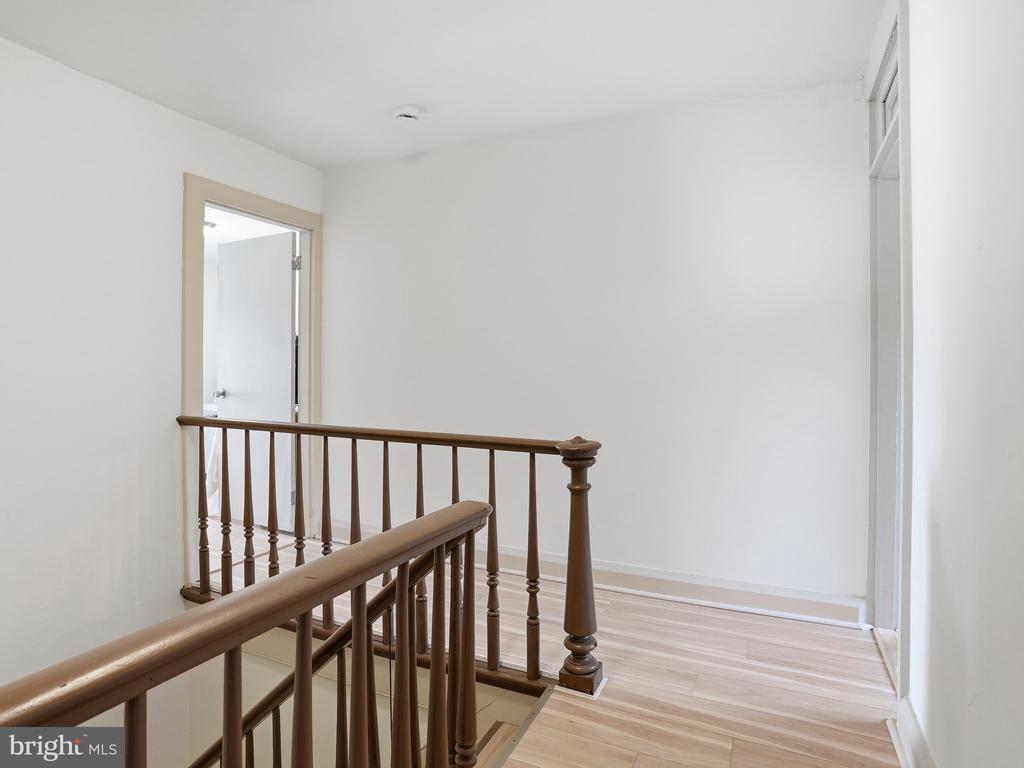 100 POTTER STREET Unit: 6