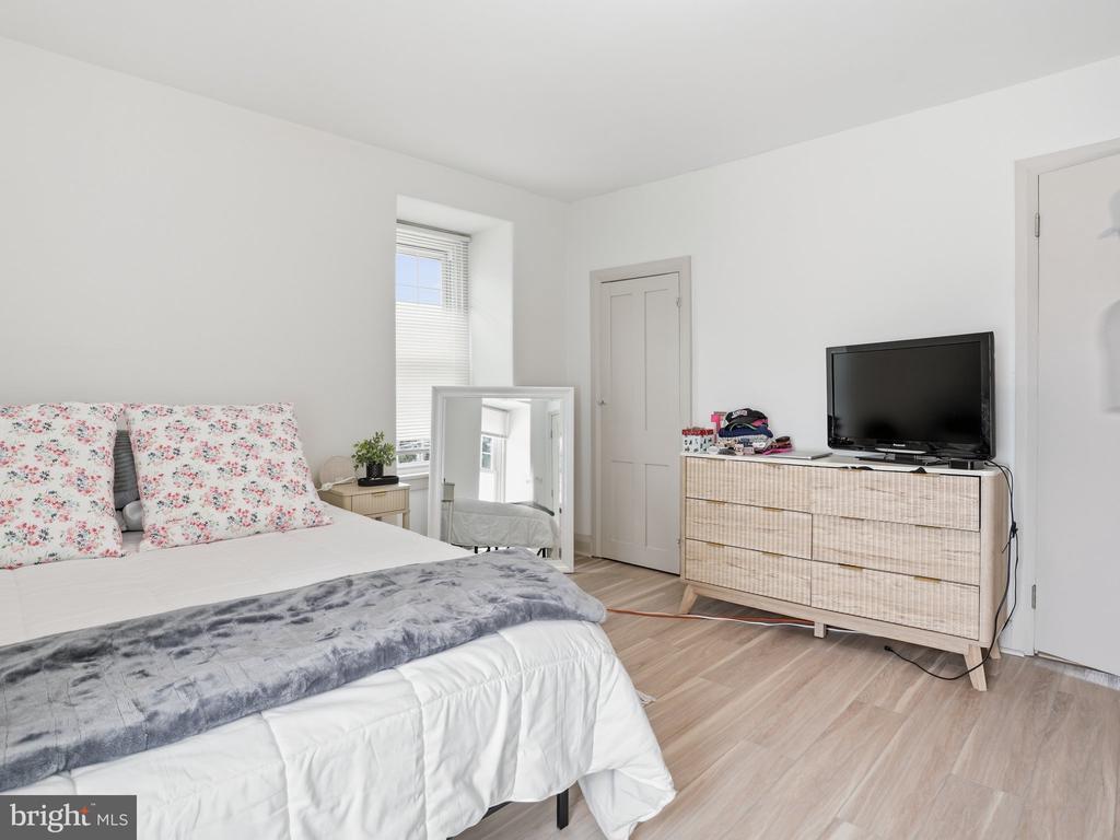 100 POTTER STREET Unit: 6