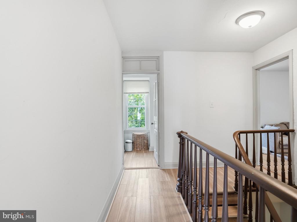 100 POTTER STREET Unit: 6