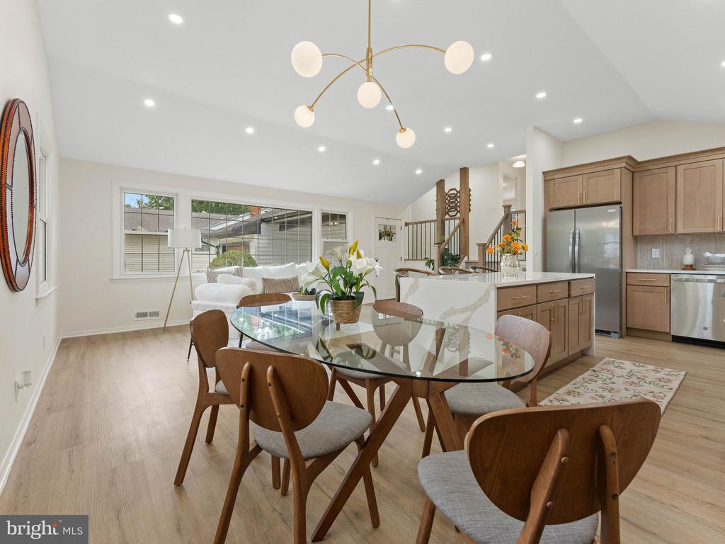 1106 YORK ROAD