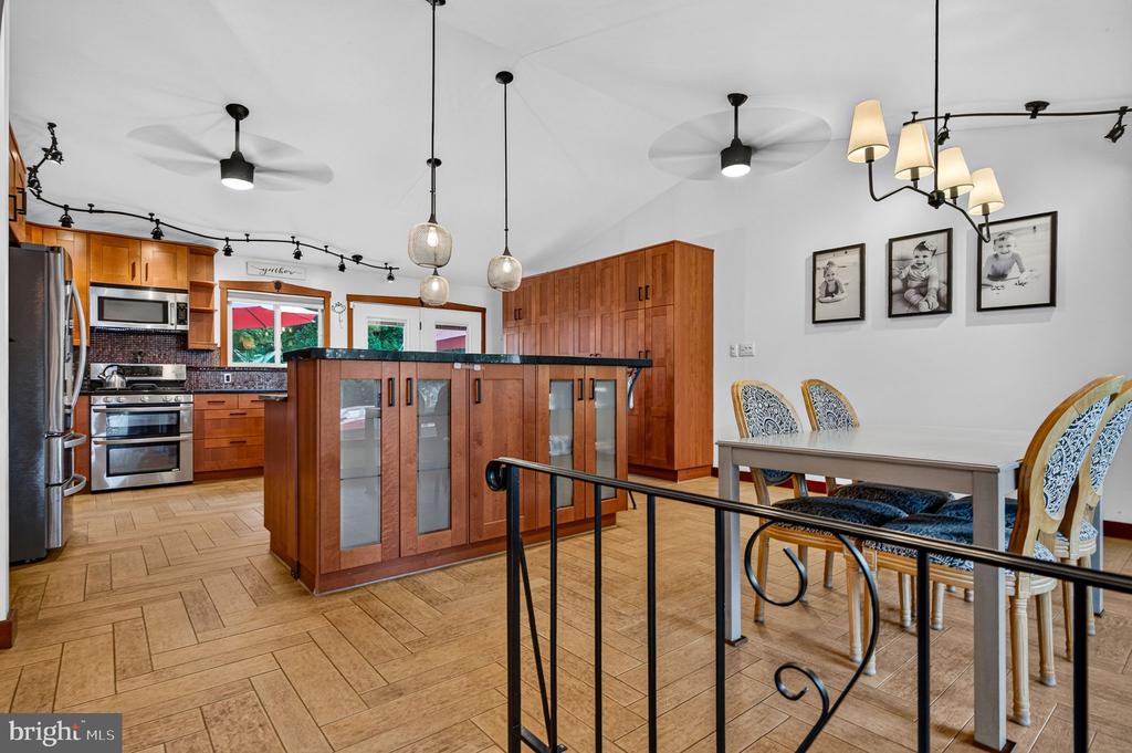 320 THURMAN AVENUE