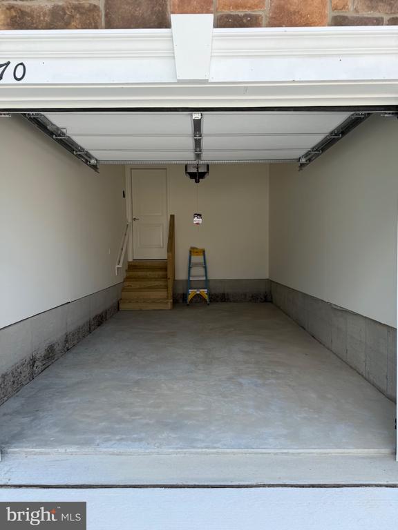 307 HIDDEN DRIVE