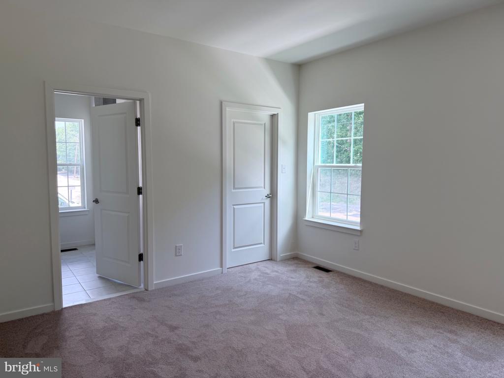 307 HIDDEN DRIVE