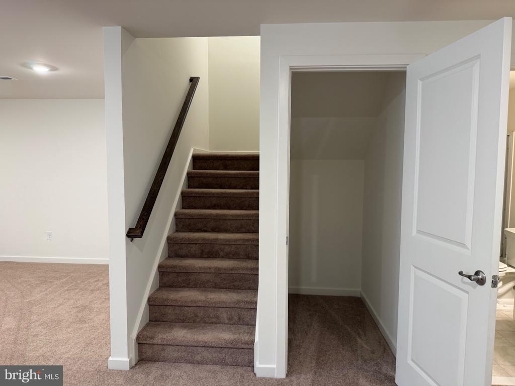 307 HIDDEN DRIVE