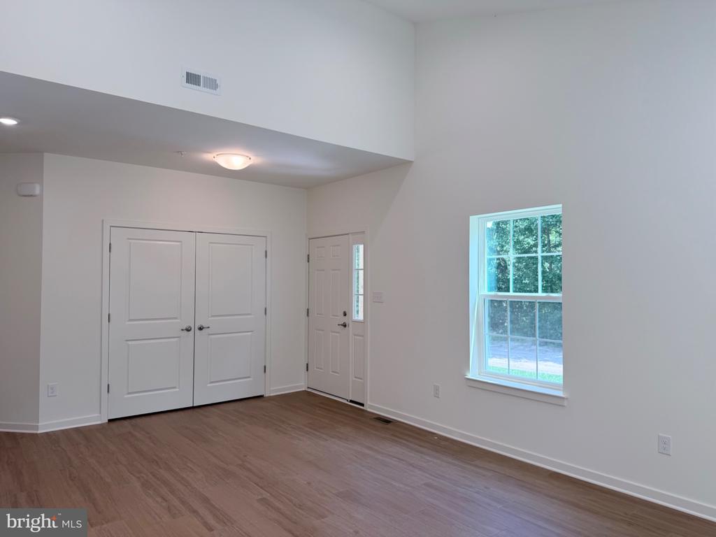 307 HIDDEN DRIVE