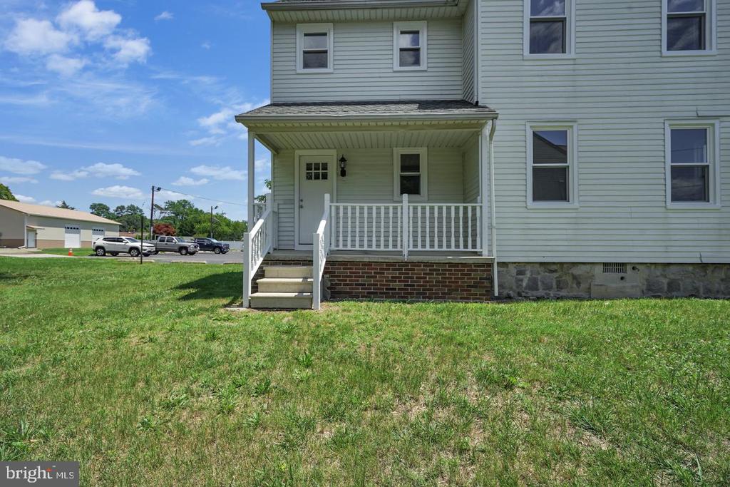 121 E. BROWNING RD. ROAD Unit: 2
