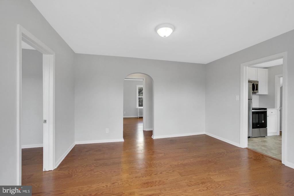 121 E. BROWNING RD. ROAD Unit: 2