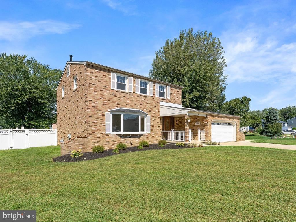 65 LINCOLN DRIVE