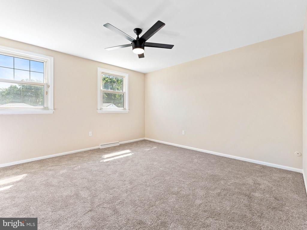 65 LINCOLN DRIVE