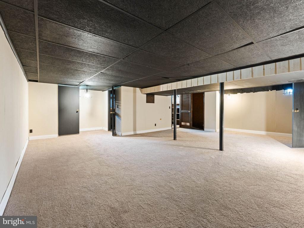 65 LINCOLN DRIVE