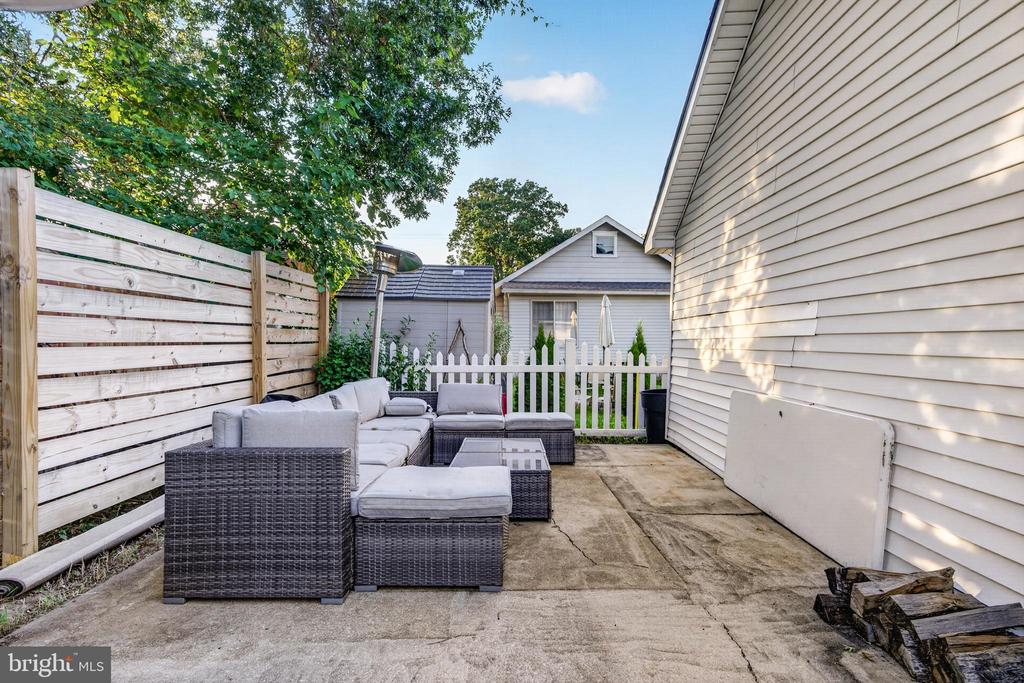 59 E COLLINGSWOOD AVENUE