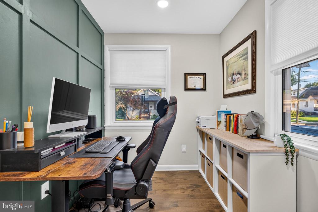 59 E COLLINGSWOOD AVENUE