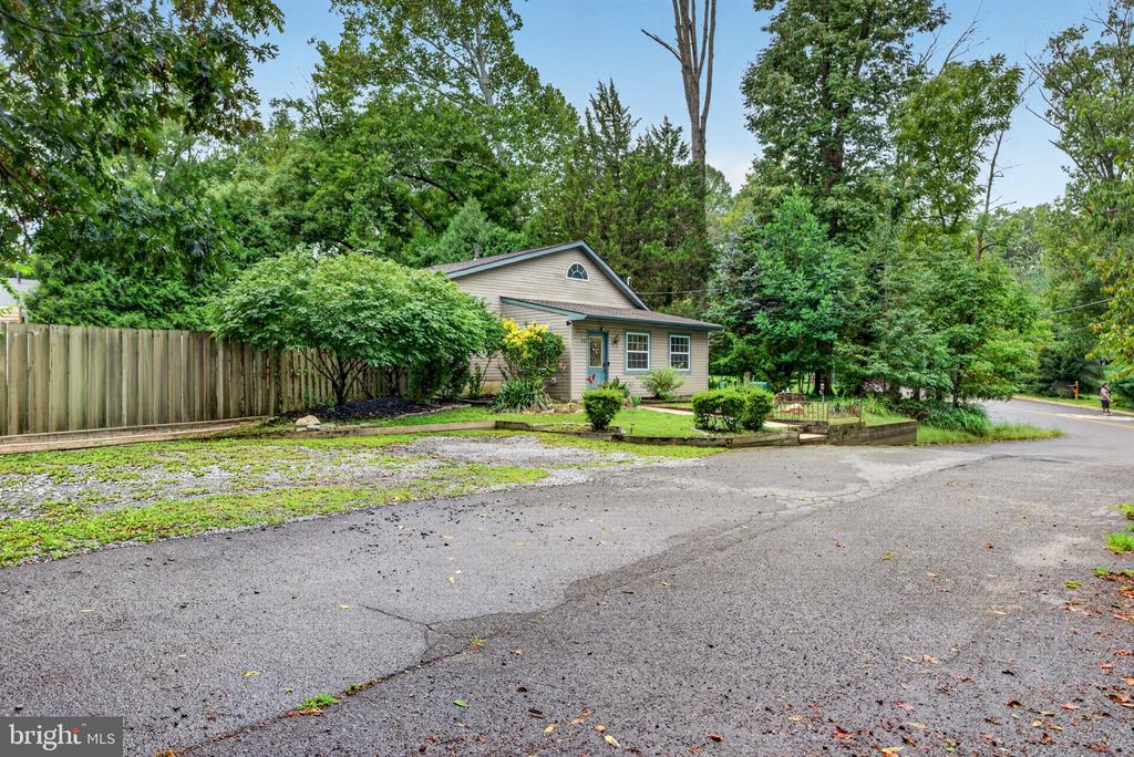436 2ND OR LAKE BLVD AVENUE