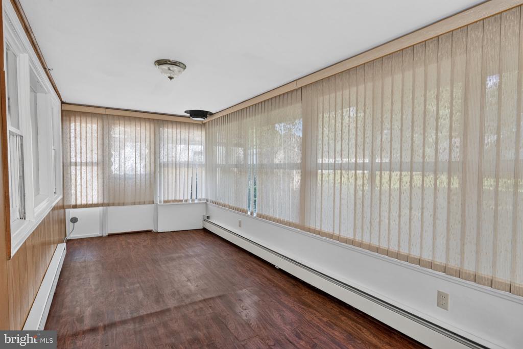 311 COLUMBIA BLVRD.