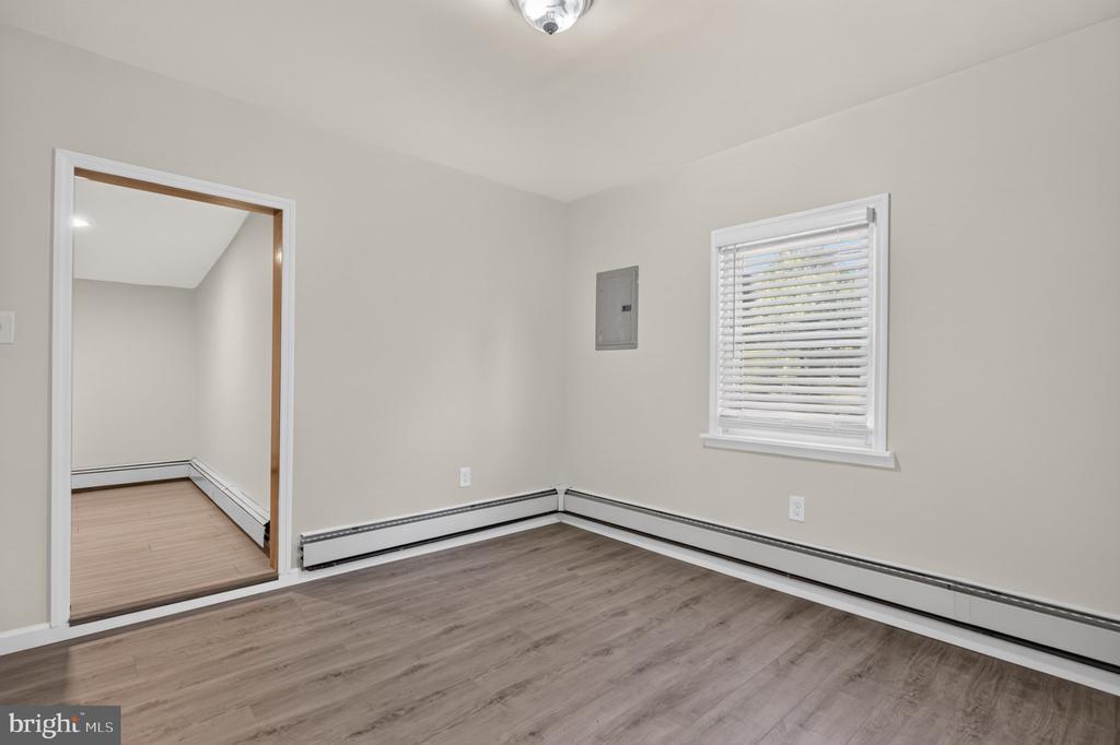 311 COLUMBIA BLVRD.
