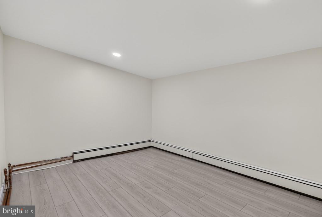 311 COLUMBIA BLVRD.