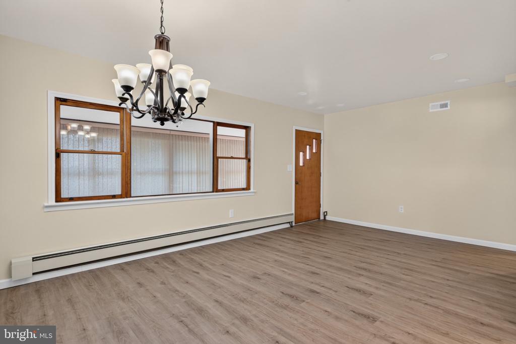 311 COLUMBIA BLVRD.