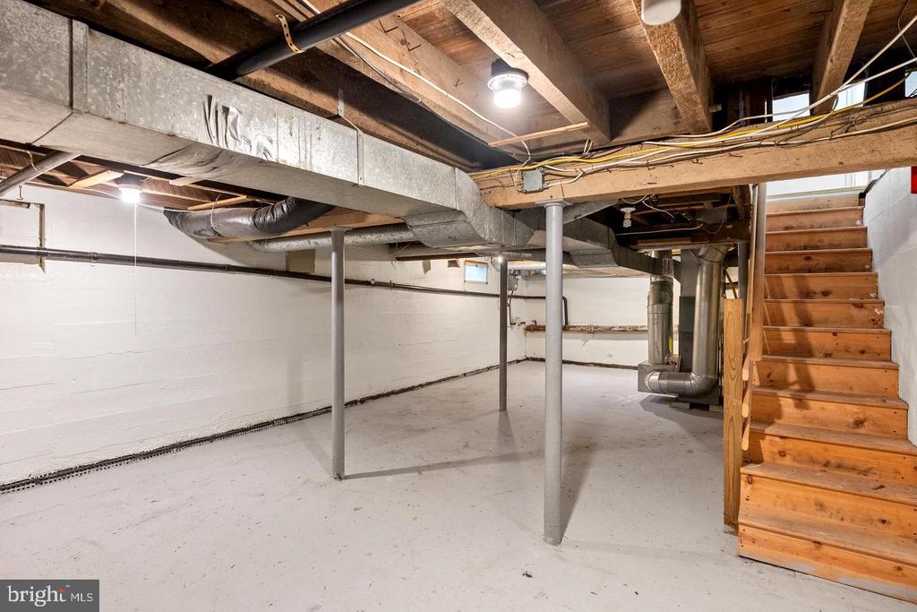228 CHRISTIANA STREET