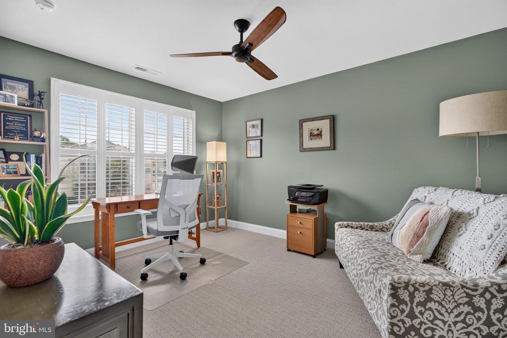 81 GLACIER DRIVE