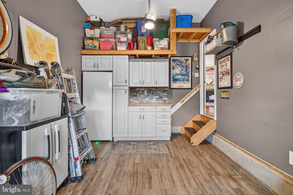 81 GLACIER DRIVE