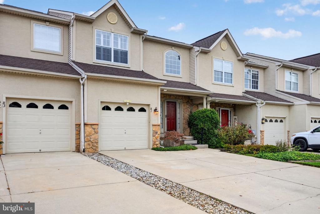 81 GLACIER DRIVE