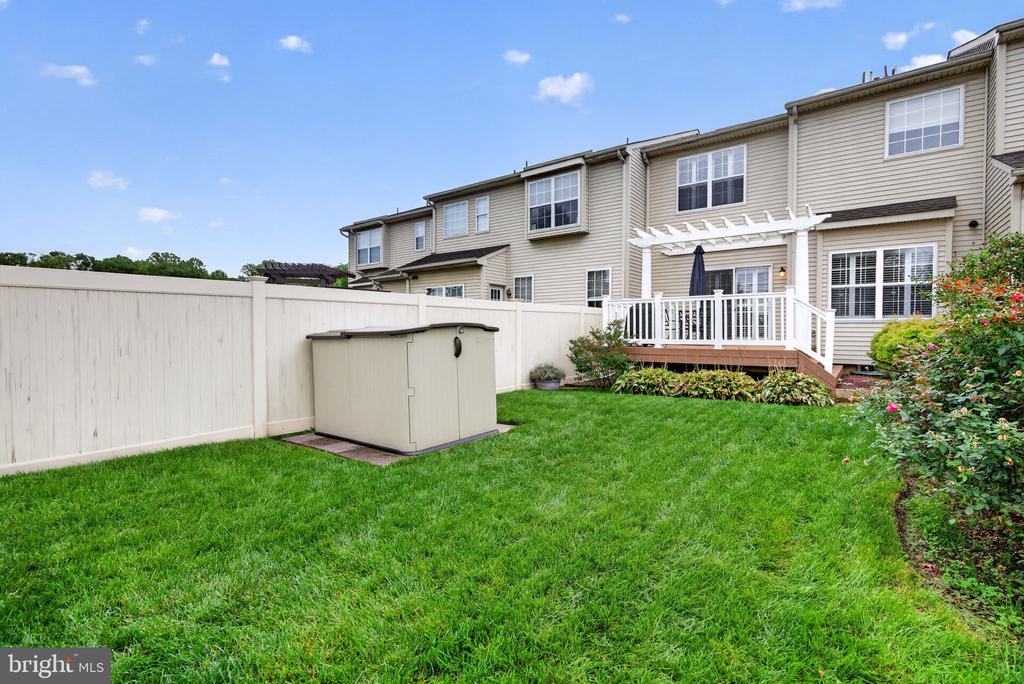 81 GLACIER DRIVE