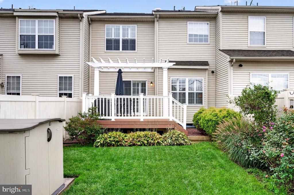 81 GLACIER DRIVE