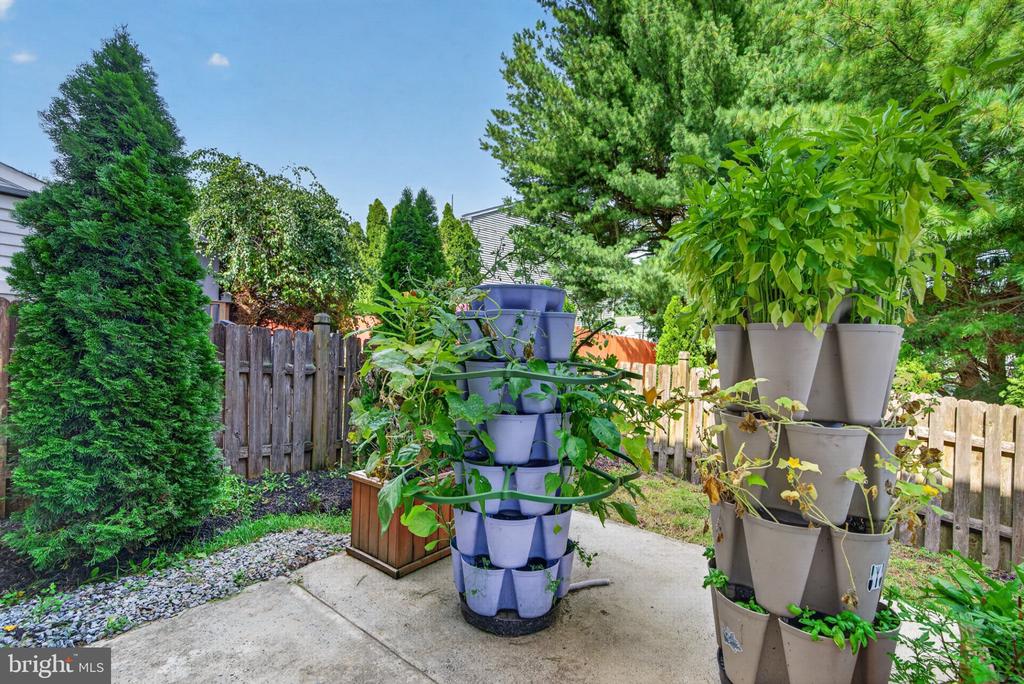 5 GRISTMILL LANE