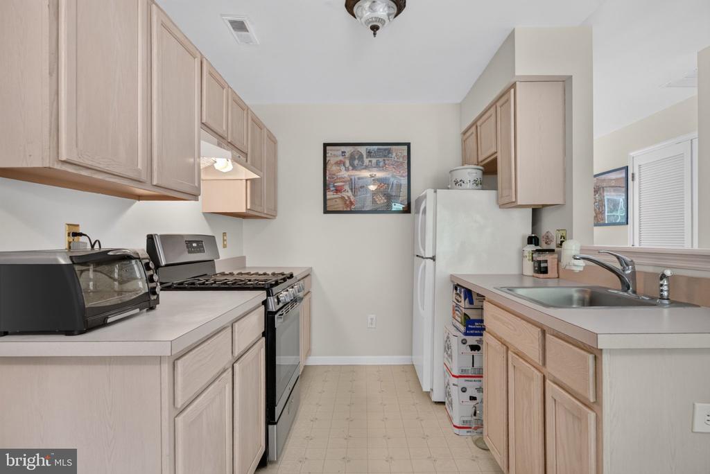 5 GRISTMILL LANE