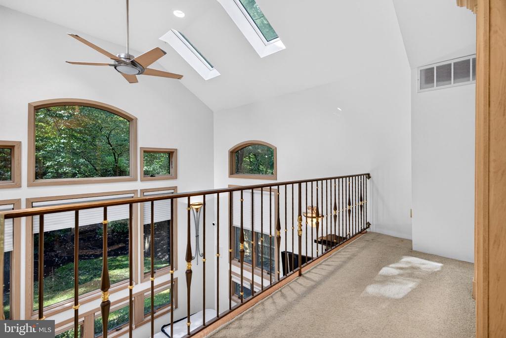 21 TEAK COURT