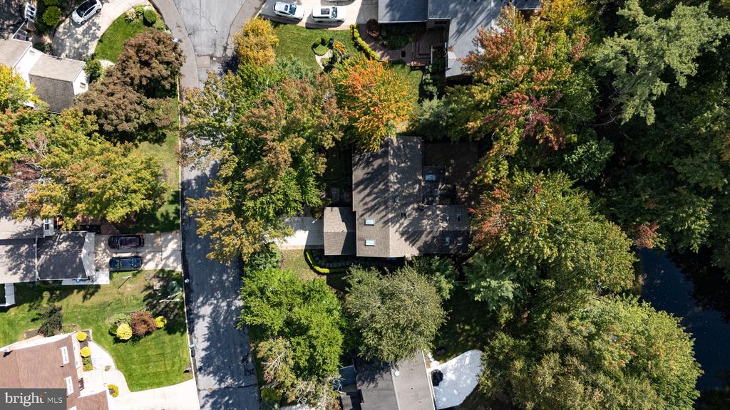 21 TEAK COURT