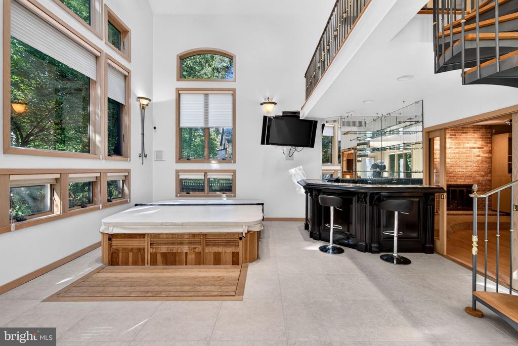 21 TEAK COURT