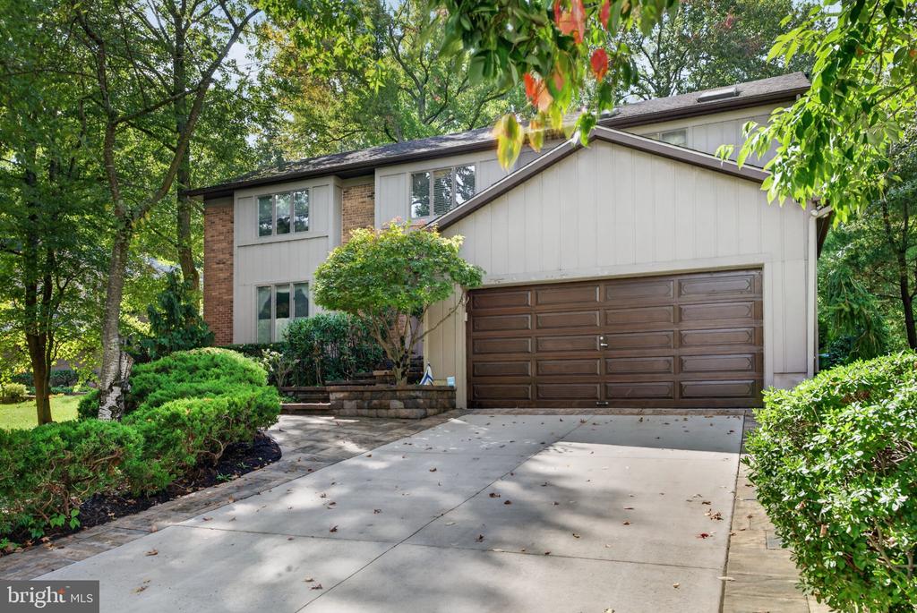 21 TEAK COURT