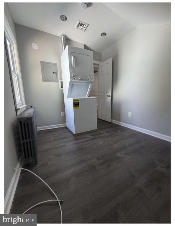 323 #2 MONROE AVENUE